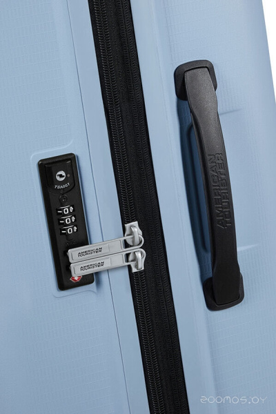 Чемодан American. tourister aerostep 