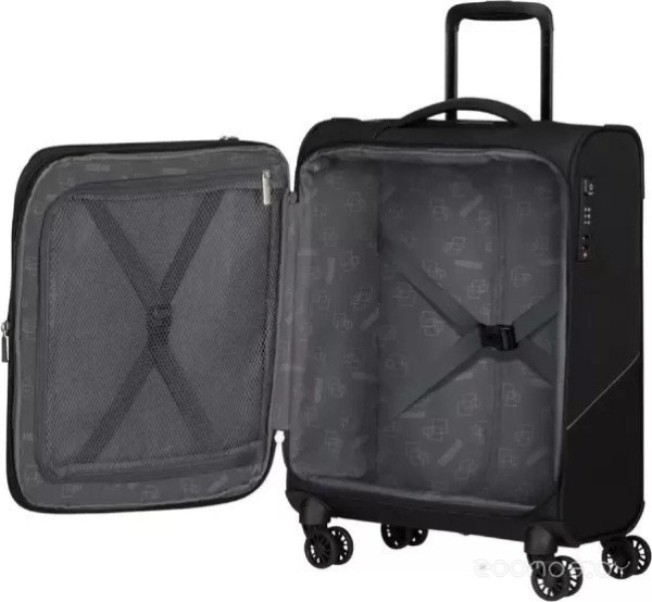 Чемодан-спиннер American Tourister Summerride Black 55 см