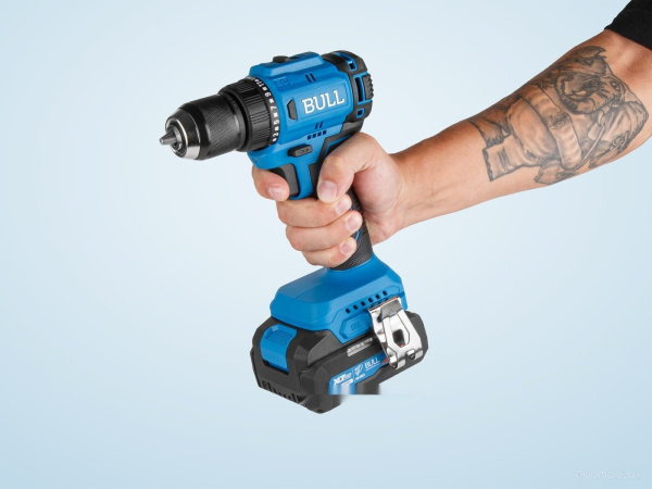 Дрель-шуруповерт Bull SR 1803 1329602 (с 2-мя АКБ, кейс) 